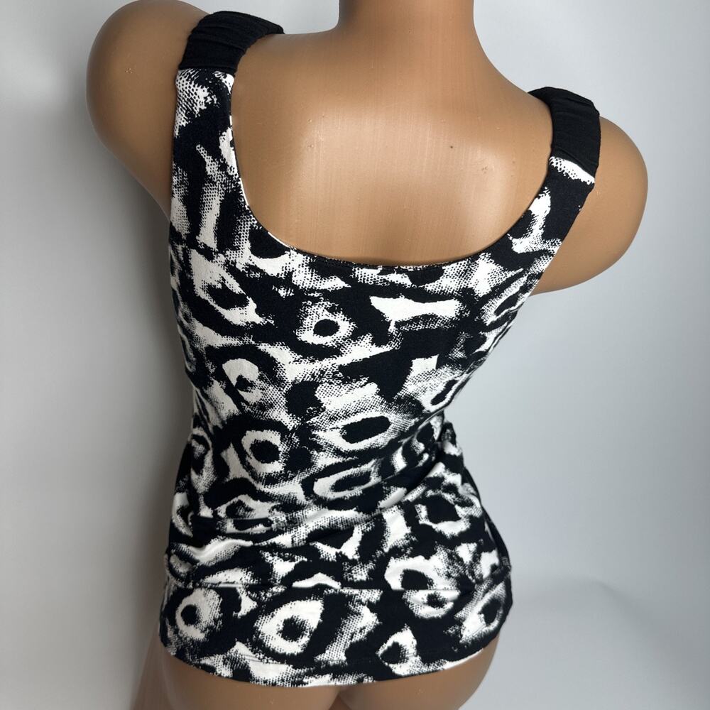 Nic + Zoe Womens Medium Black White Abstract Print Sleeveless Top 60s Vibes Glam - Picture 2 of 9